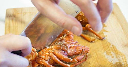 簡(jiǎn)單烹飪,教你一招讓龍蝦不用調(diào)味料,也能做出好吃的